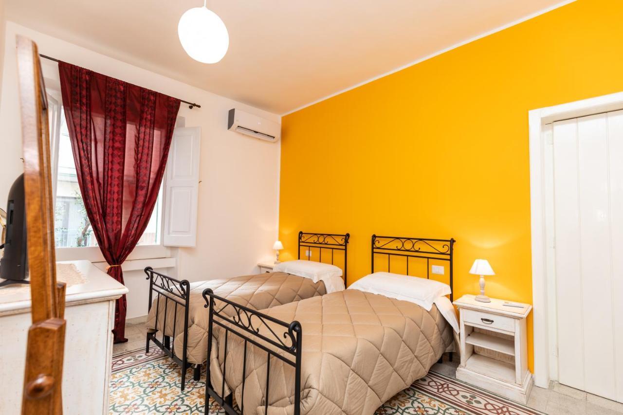 Casa Duconte Bed & Breakfast บาร์เลตตา ภายนอก รูปภาพ