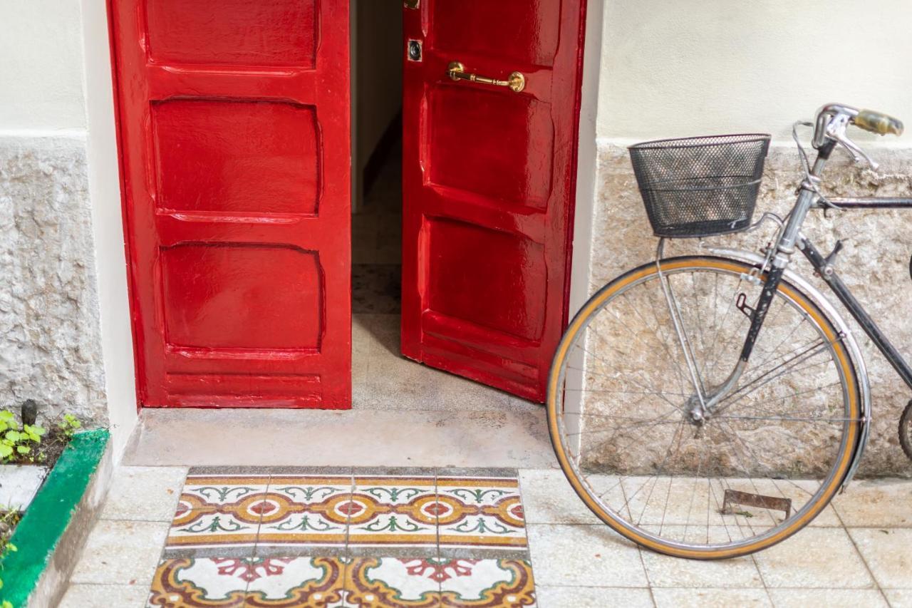 Casa Duconte Bed & Breakfast บาร์เลตตา ภายนอก รูปภาพ